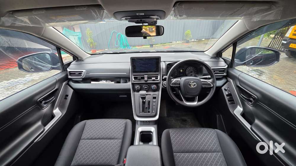 Toyota Innova Hycross 2.0 Gx 7 Str, 2025, Petrol