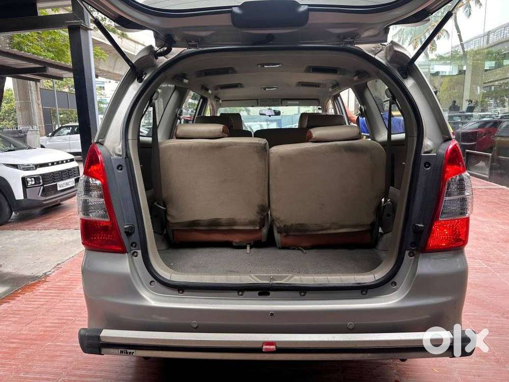 Toyota Innova 2.5 G (diesel) 8 Seater, 2013, Diesel
