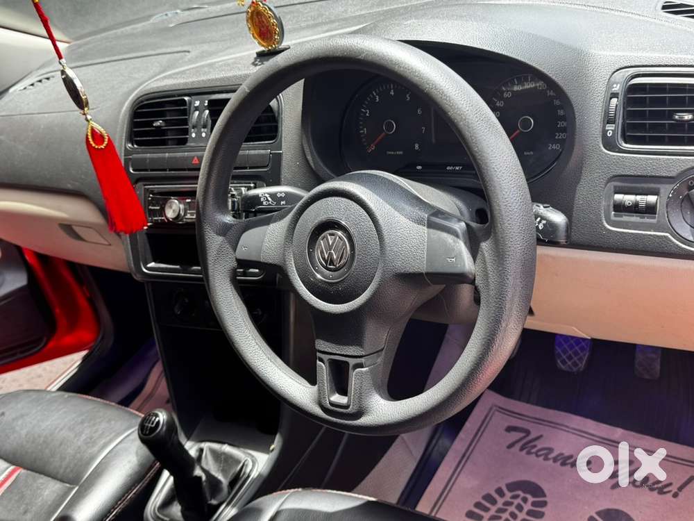 Volkswagen Polo Petrol 2011