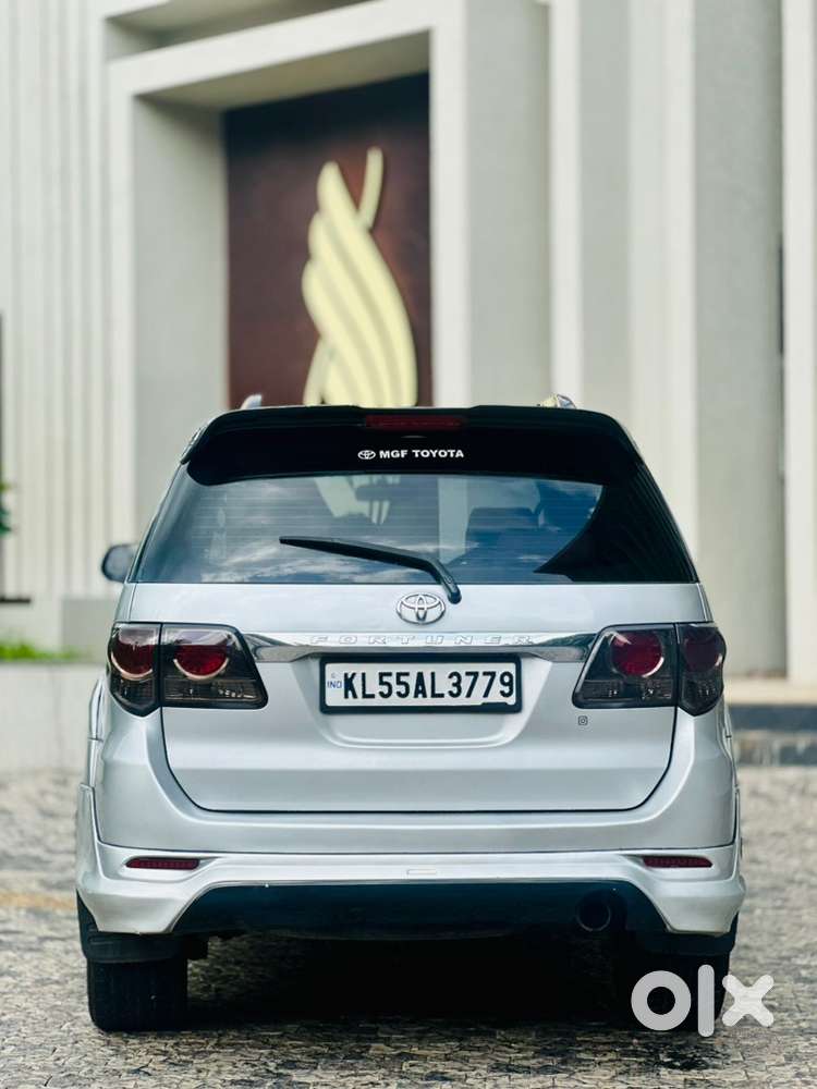 Toyota Fortuner Diesel 2012