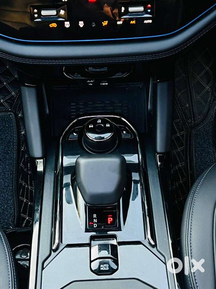 Tata Safari Adventure X Plus 7 Str Dark Edition At, 2024, Diesel