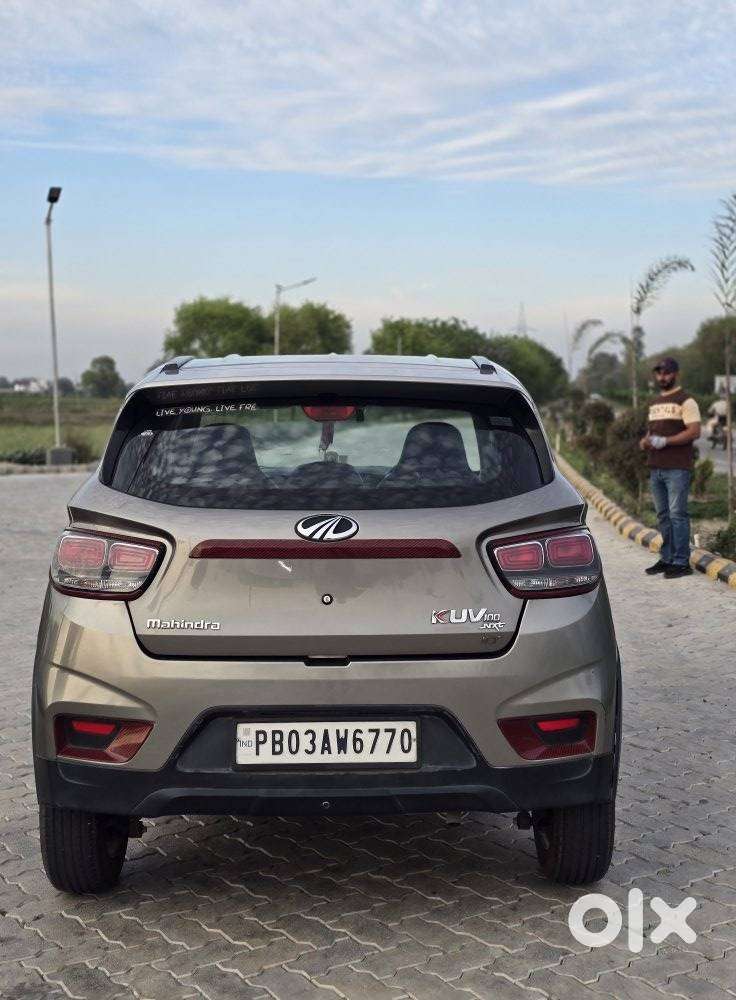 Mahindra Kuv 100 Mahindra-kuv-100-g80-k2-plus, 2018, Petrol