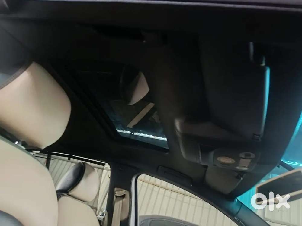 Skoda Superb Elegance 2012