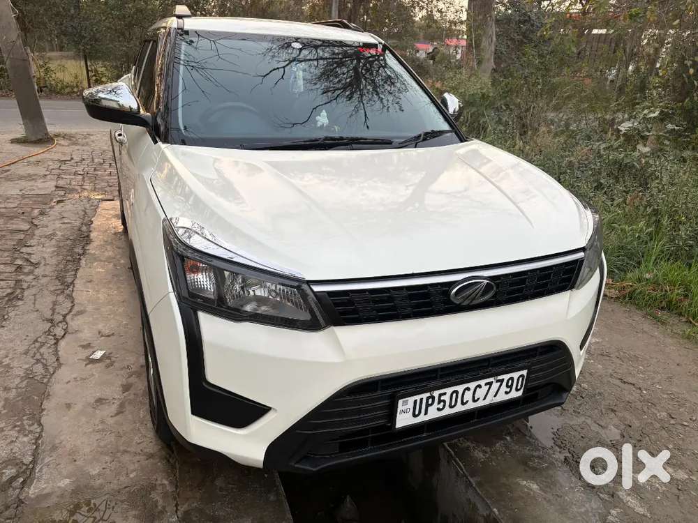 Mahindra Xuv300 2021 Petrol Well Maintained