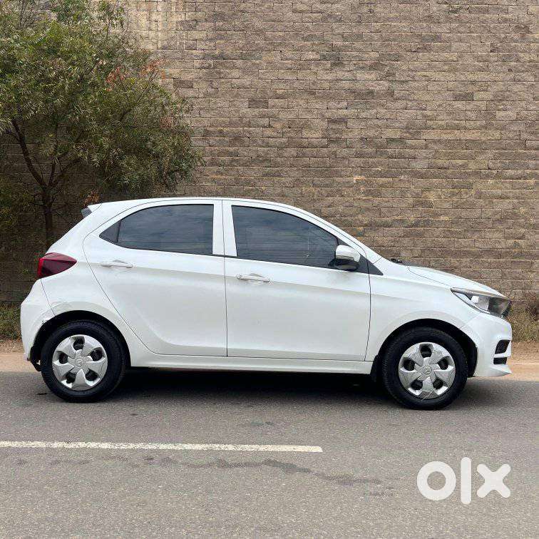 Tata Tiago 1.2 Revotron Xt, 2020, Petrol