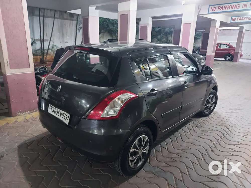 Maruti Suzuki Swift 2017 Petrol 59700 Km Driven