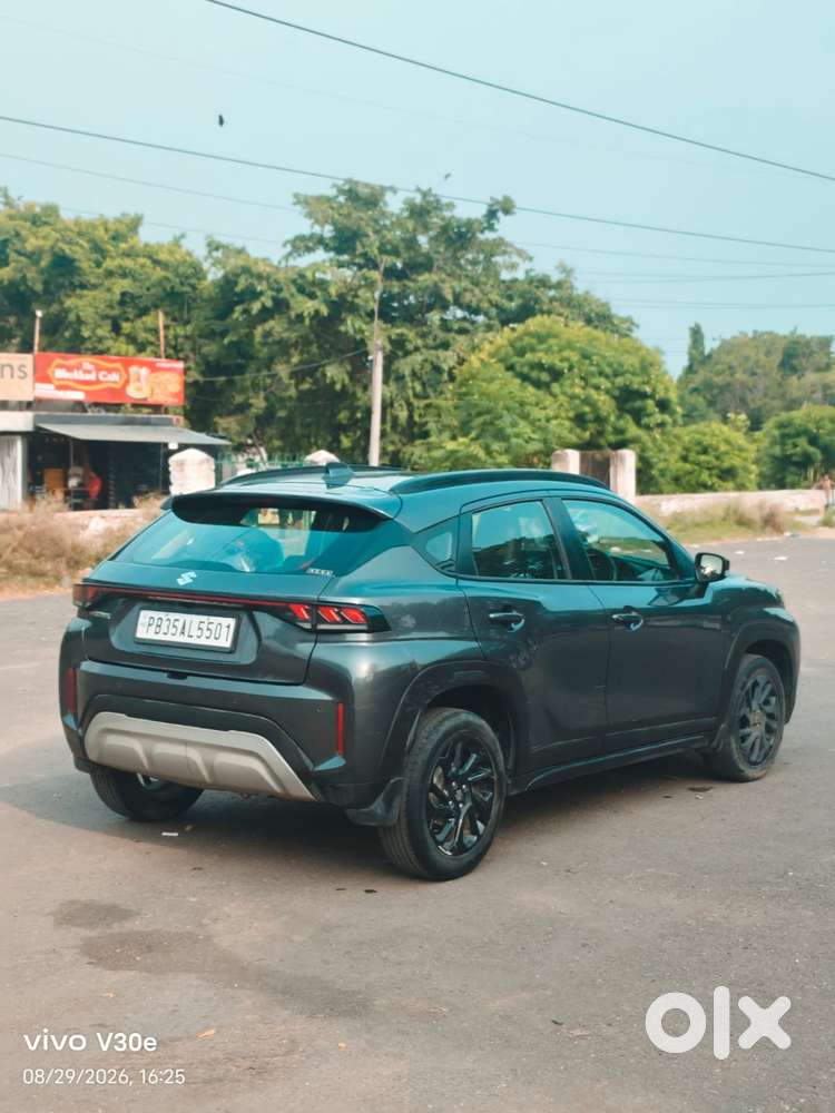 Maruti Suzuki Fronx Delta Plus 1.2l Mt, 2023, Petrol