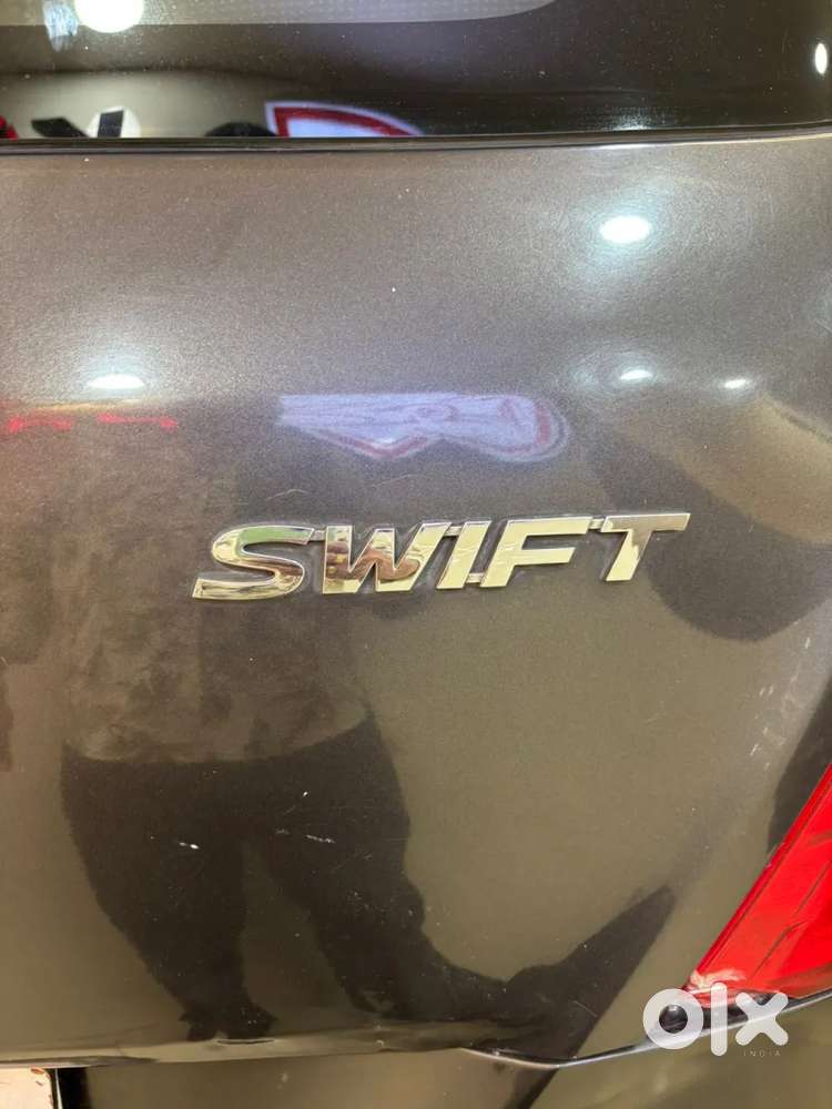 Maruti Suzuki Swift Lxi Optional-o, 2017, Petrol
