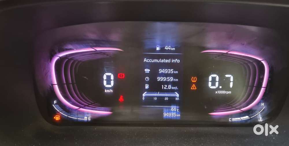 Kia Carens 1.4 Prestige 7 Str, 2022, Petrol