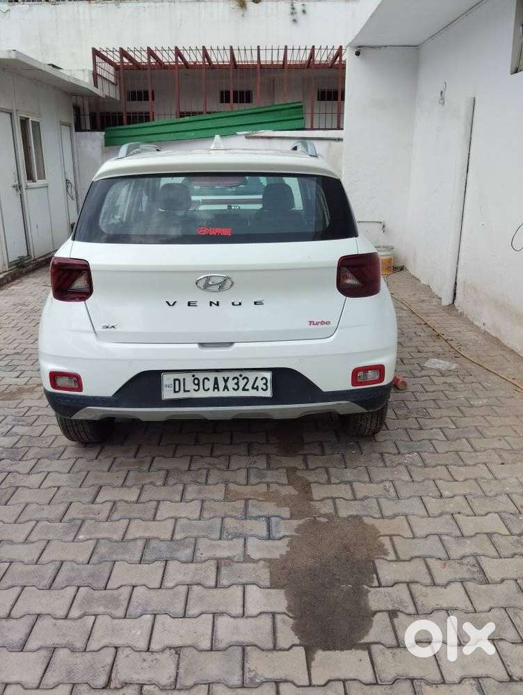 Hyundai Venue, 2022, Petrol