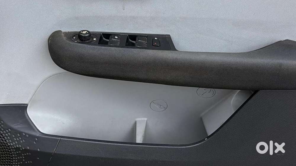 Tata Altroz Xz, 2020, Petrol