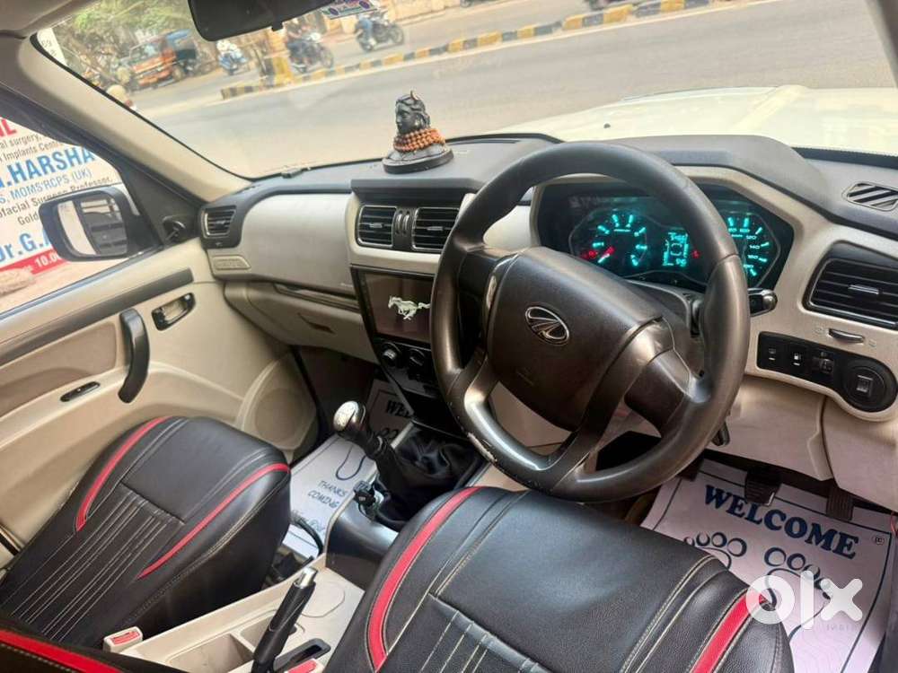 Mahindra Scorpio S6 Plus 2016