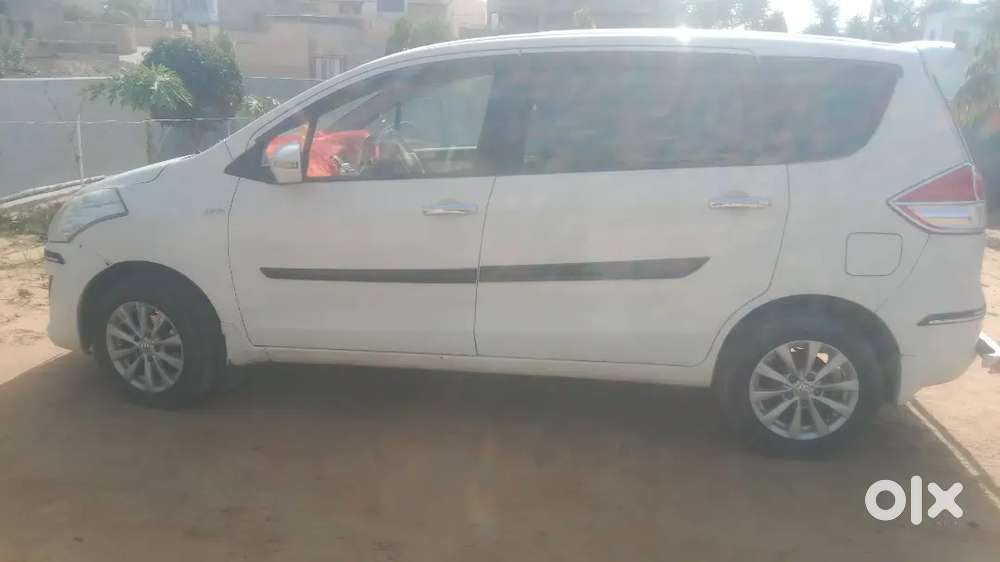 Maruti Suzuki Ertiga 2012 Diesel 90000 Km Driven