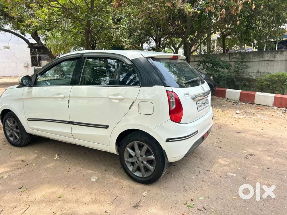 Tata Bolt Revotron Xt, 2015, Petrol