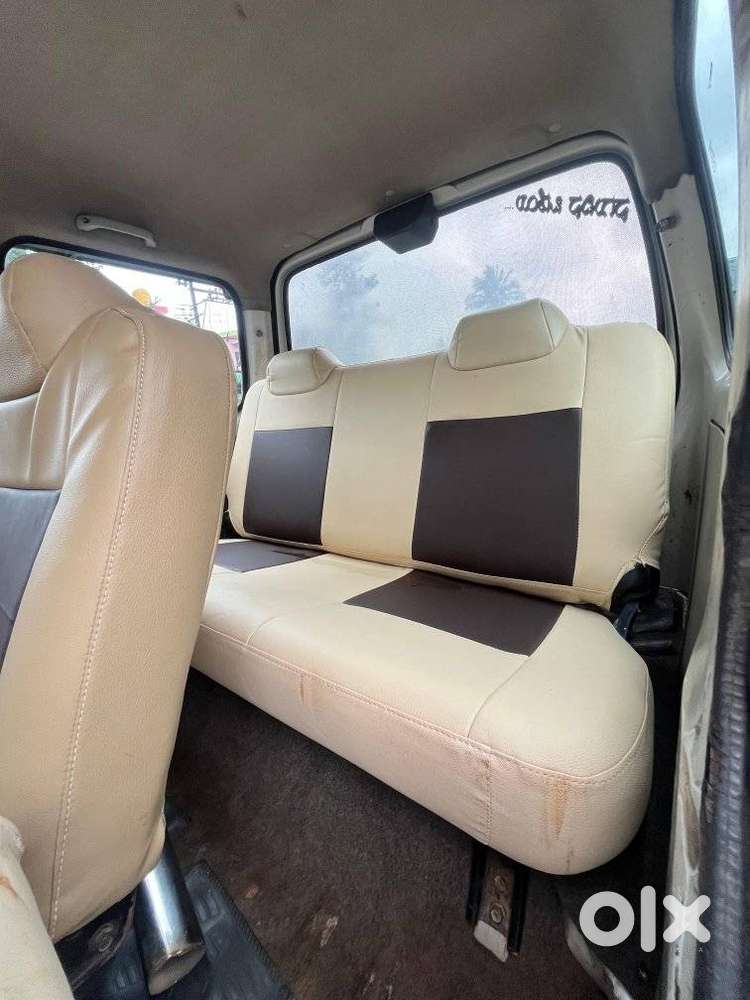 Maruti Suzuki Eeco 7 Seater Standard, 2018, Petrol