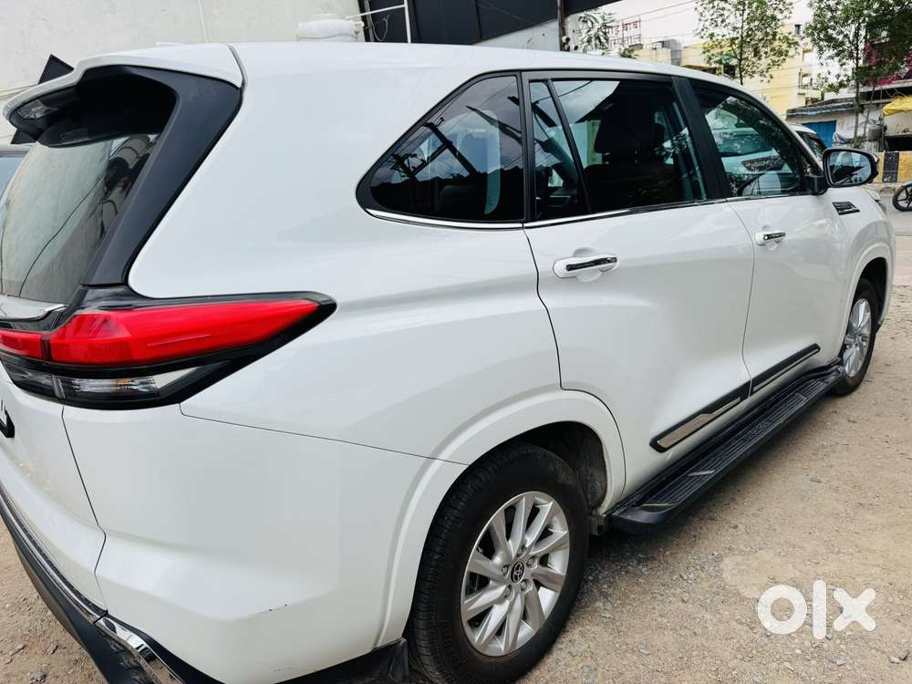Toyota Innova Hycross 2.0 Gx 8 Str, 2026, Petrol