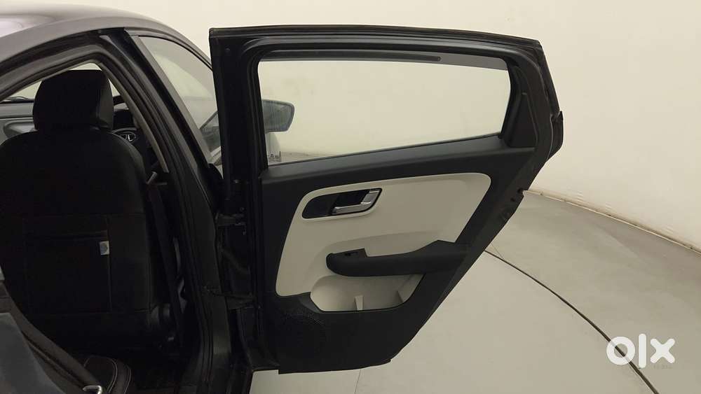 Tata Altroz Xz, 2021, Petrol