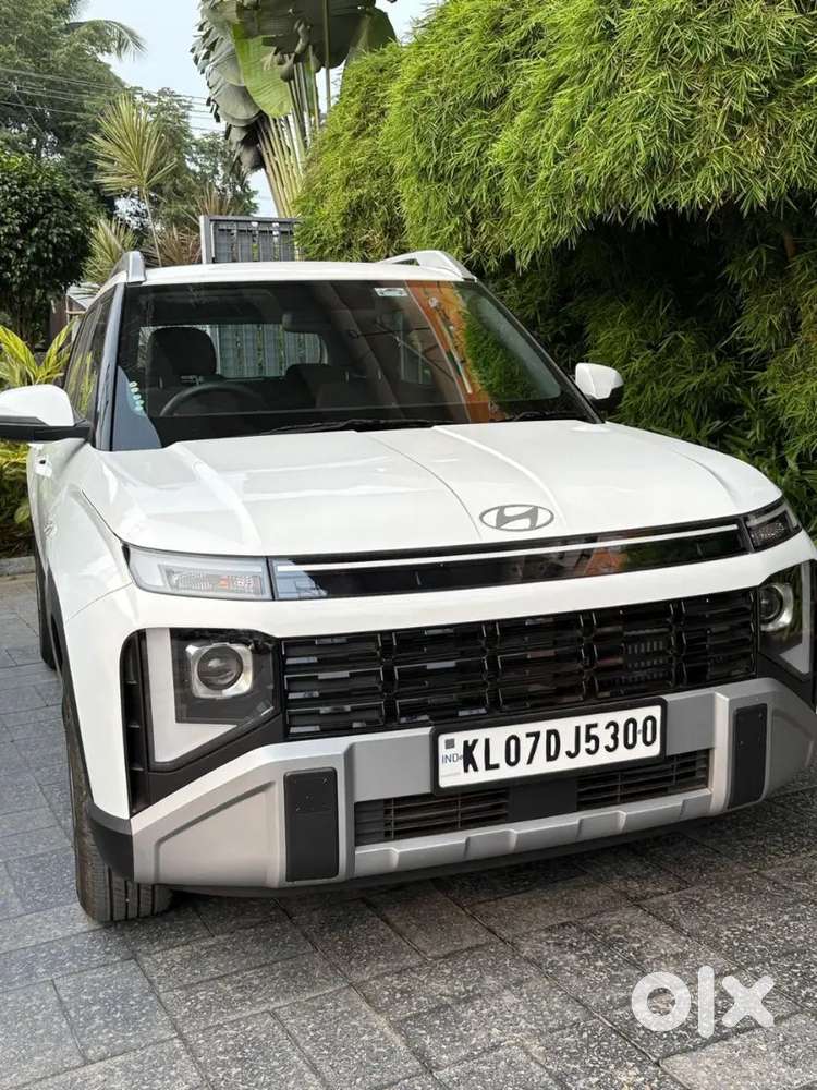 Hyundai Venue 2026 Feb Diesel 7500 Km Driven