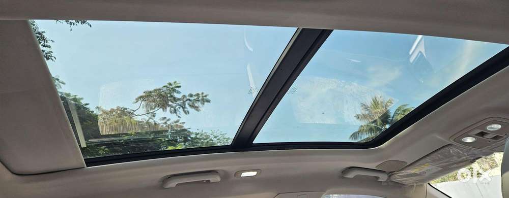 Mahindra Xuv700 2.2 Ax 7 Diesel Mt Luxury Pack Str, 2022, Diesel