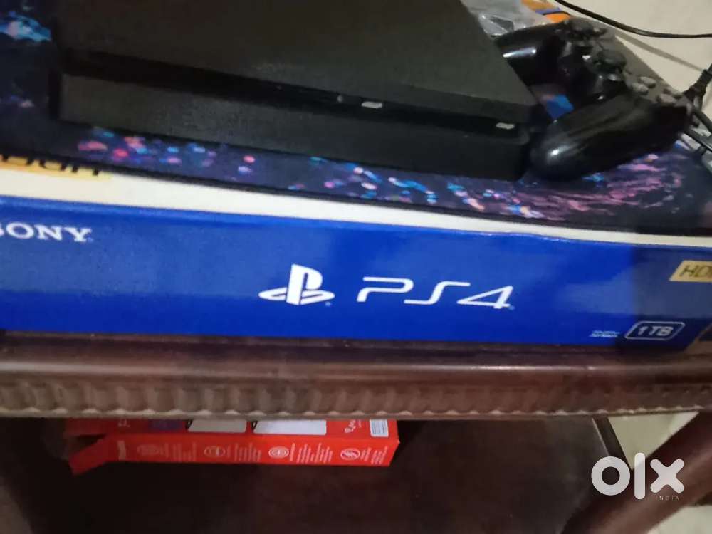 PS4 1tb best super condition