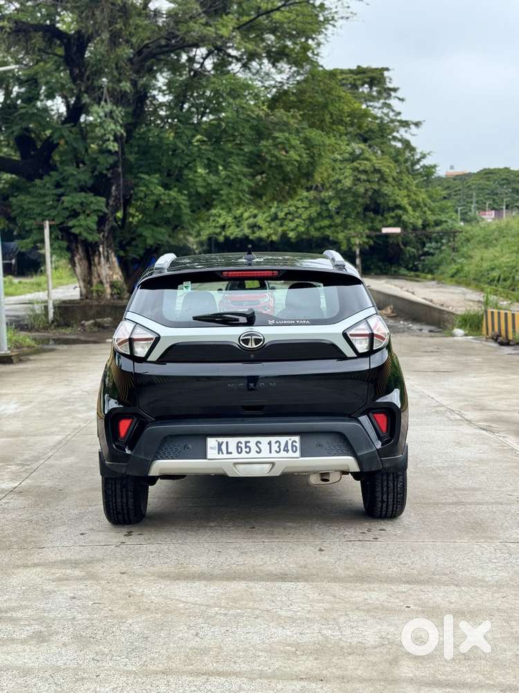 Tata Nexon 1.2 Revotron Xza Plus, 2022, Petrol