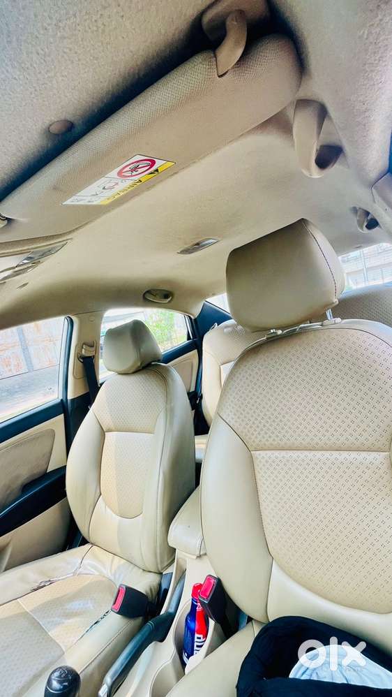 Hyundai Fluidic Verna 2016