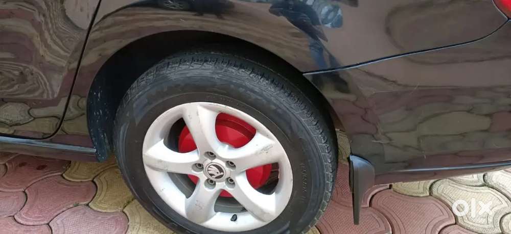 Skoda Rapid 2014 Diesel Well Maintained..all New Tyres Smooth Engine..