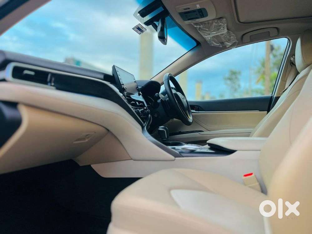 Toyota Camry Hybrid, 2022, Petrol