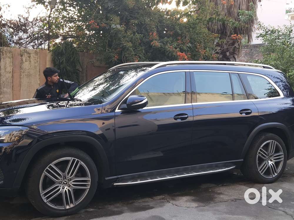 Mercedes Gls 400d 2021  Navy Blue  Excellent Condition  Luxury Suv