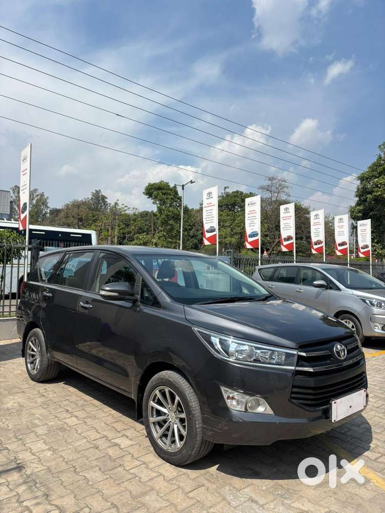 Toyota Innova Crysta 2.4 Gx Mt, 2017, Diesel