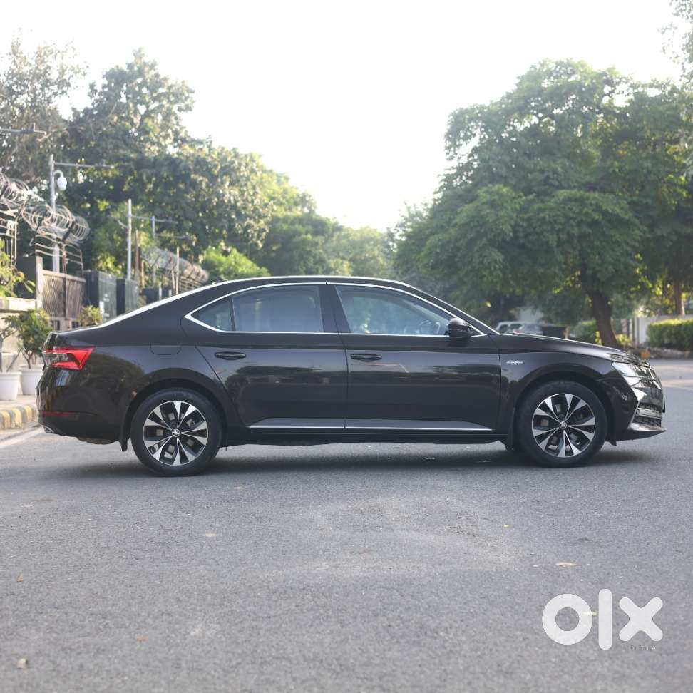 Skoda Superb 2.0 Tsi At L&k, 2021, Petrol