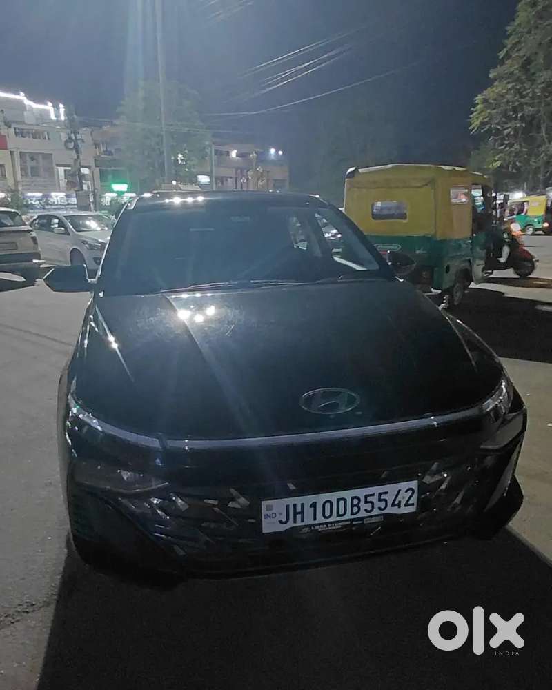 Hyundai Verna Petrol Mt 2025 Variant
