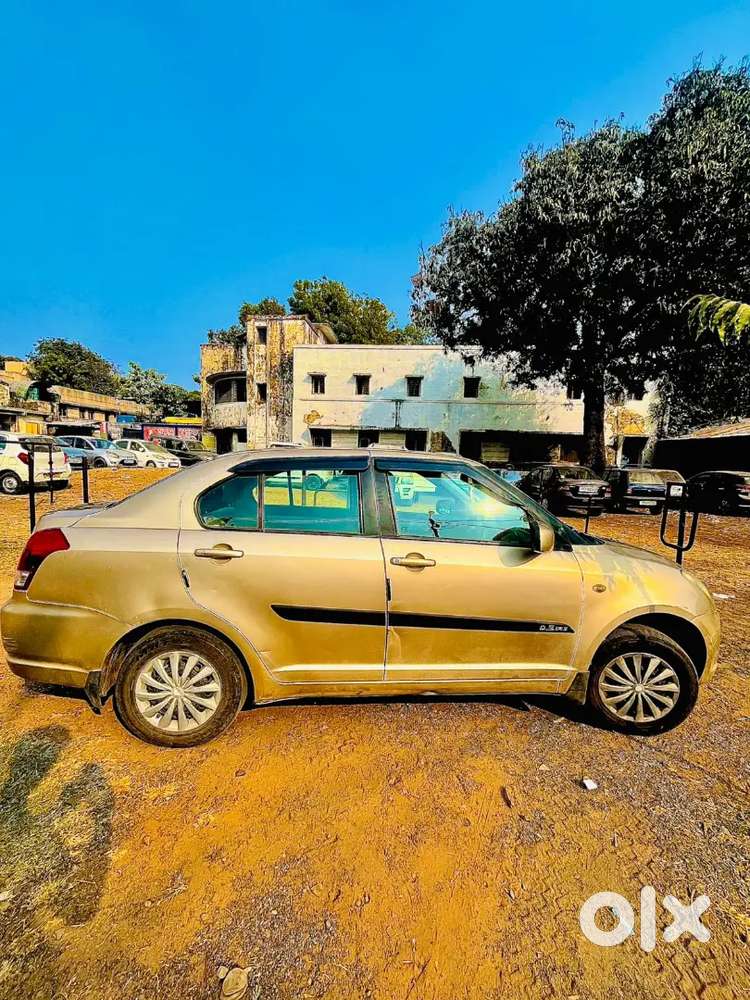Maruti Suzuki Dzire 1.2 Vxi Cng 2011 Car