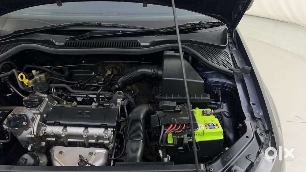 Volkswagen Polo 2009-2013 Petrol Highline 1.2l, 2015, Petrol