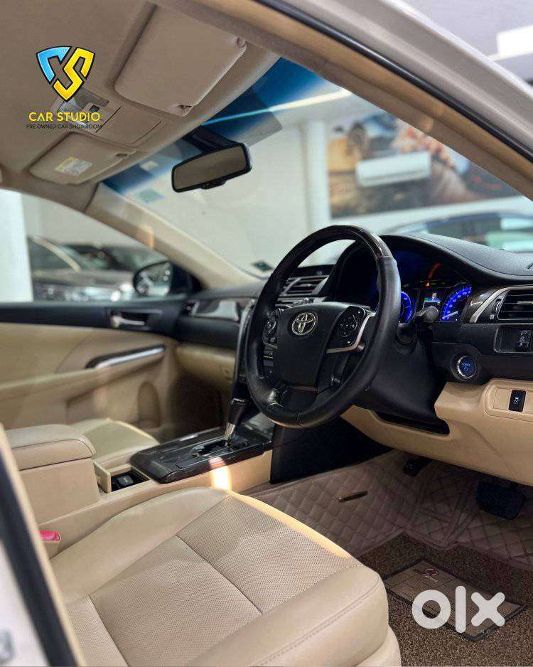 Toyota Camry Hybrid 2.5, 2015