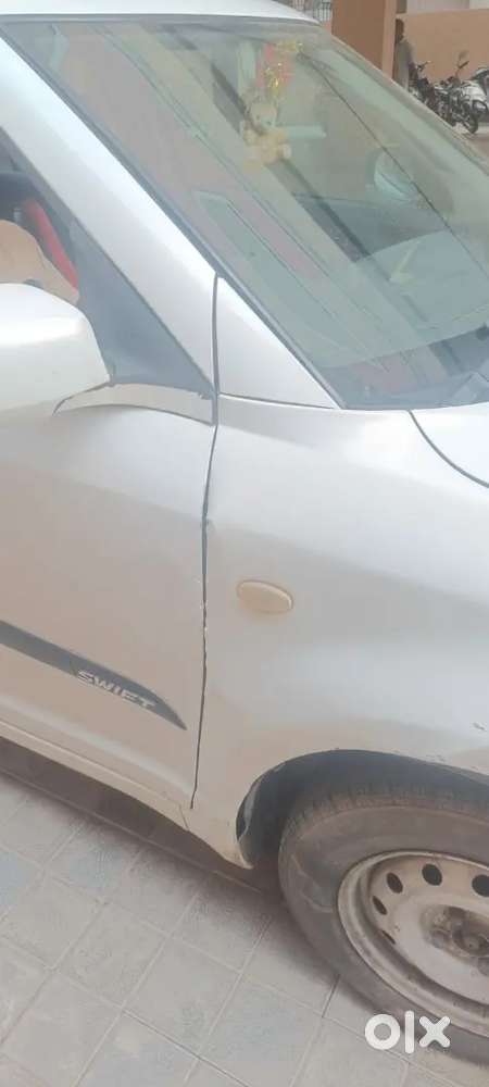 Maruti Suzuki Swift 2011 Petrol 108000 Km Driven