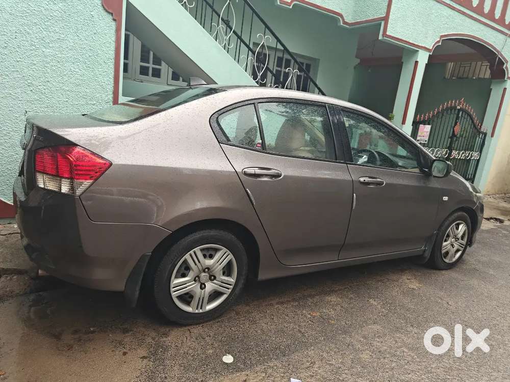Enthusiast Owned City Petrol 2011 Fc 2031