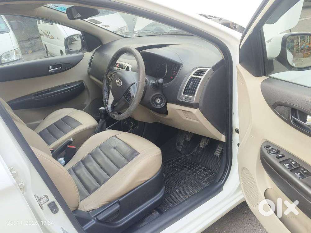 Hyundai I20 Sportz 1.2 Bs-iv, 2012, Petrol