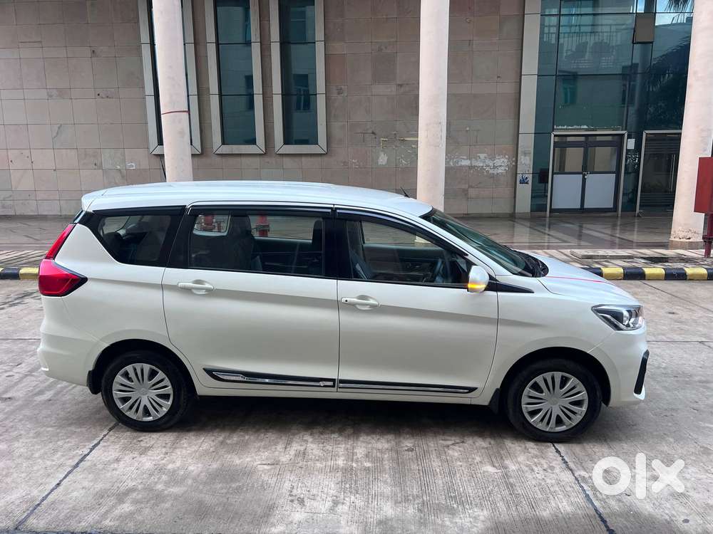 Maruti Suzuki Ertiga Vxi At Petrol, 2020, Petrol