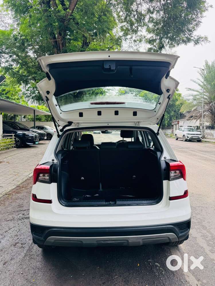Skoda Kushaq 1.0 Tsi Style At, 2023, Petrol