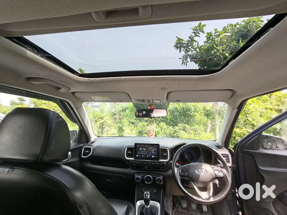 Venue Sx Turbo With Sunroof