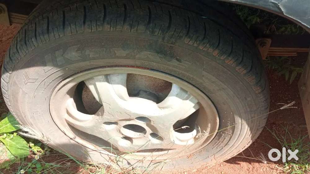 Toyota Quelis