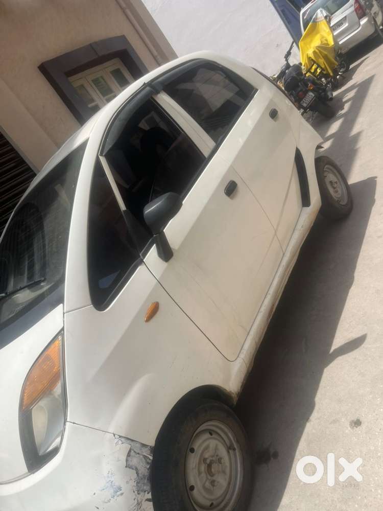 Tata Nano Variant 2012