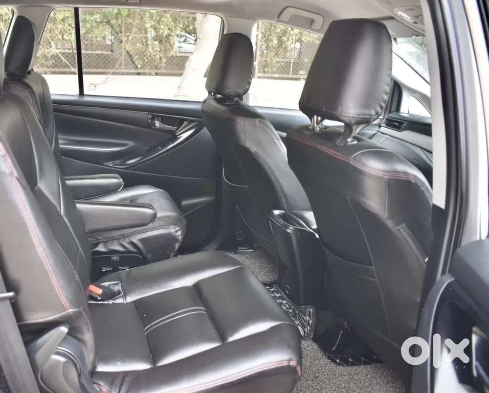 Toyota Innova Crysta 2.4 G Mt 7 Str, 2017, Diesel