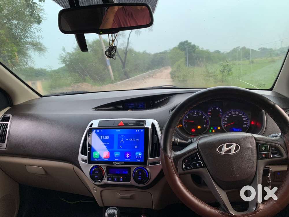 Hyundai I20 2013 83000 Km Driven  All Original New Tire Pure Petrol