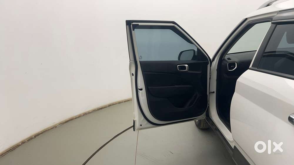 Hyundai Venue 1.2 S Plus, 2021, Petrol