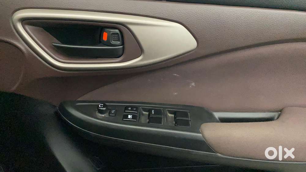 Maruti Suzuki Fronx Delta Plus 1.2l Ags, 2024, Petrol