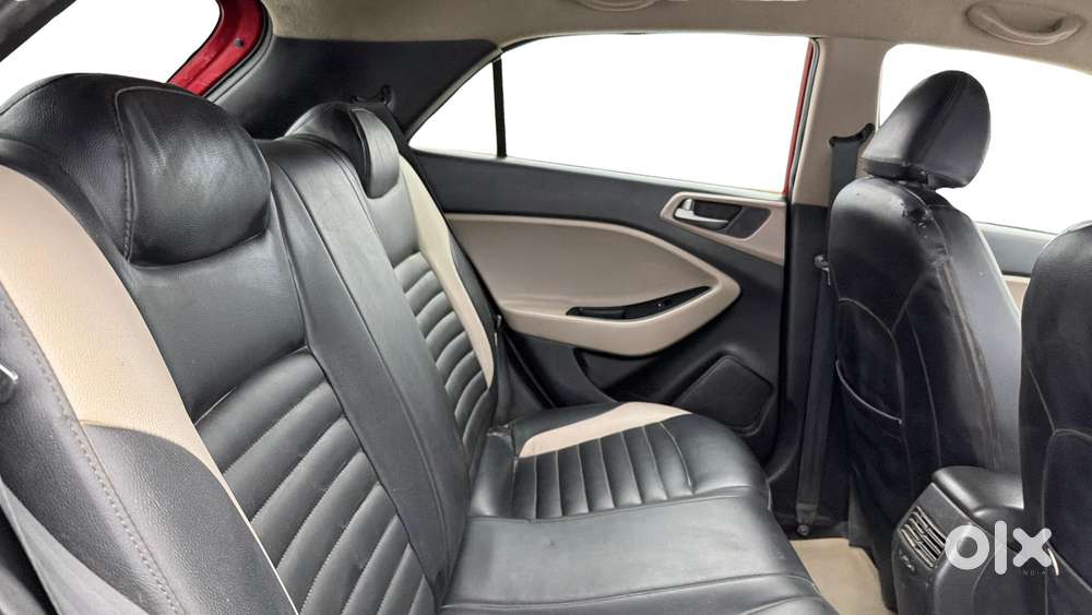 Hyundai I20 Sportz At 1.4, 2015, Petrol