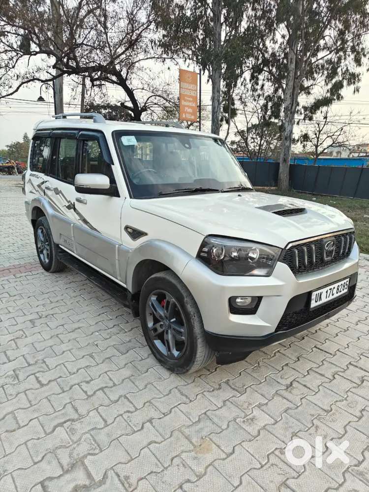Mahindra Scorpio 2016 Diesel 72500 Km Driven
