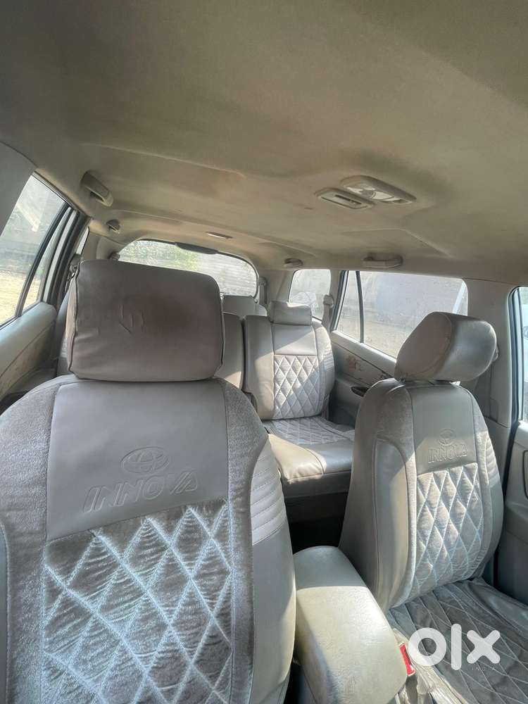 Toyota Innova 2013 Sept.